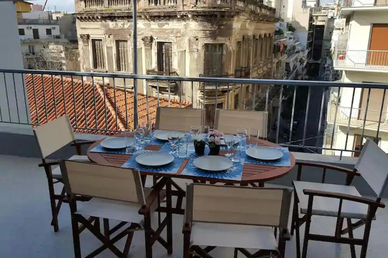 2Bdr Boutique Full Apt In Plaka Athens Luaran gambar