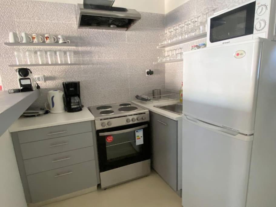 2Bdr Boutique Full Apt In Plaka Athens Luaran gambar