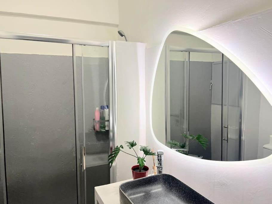 2Bdr Boutique Full Apt In Plaka Athens Luaran gambar
