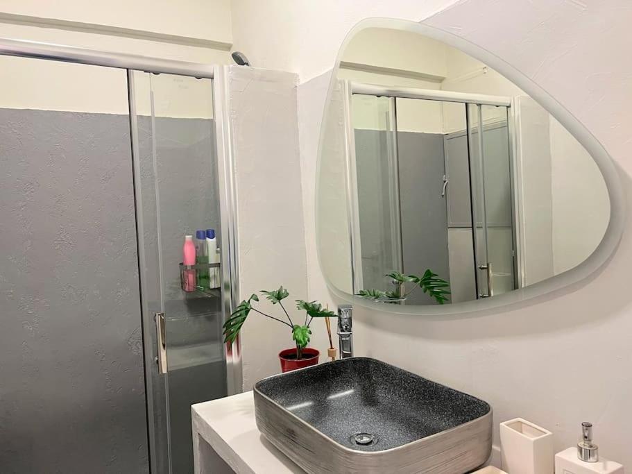 2Bdr Boutique Full Apt In Plaka Athens Luaran gambar