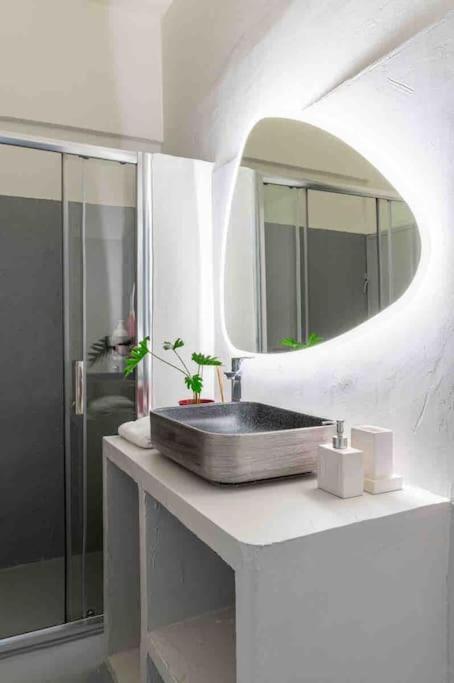 2Bdr Boutique Full Apt In Plaka Athens Luaran gambar
